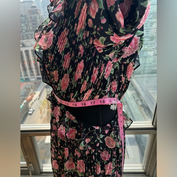 🆕 AMUR 🧿 X REVOLVE NWOT Sleeveless V Neck Pleat Floral Romper Size 8 - Picture 13 of 16